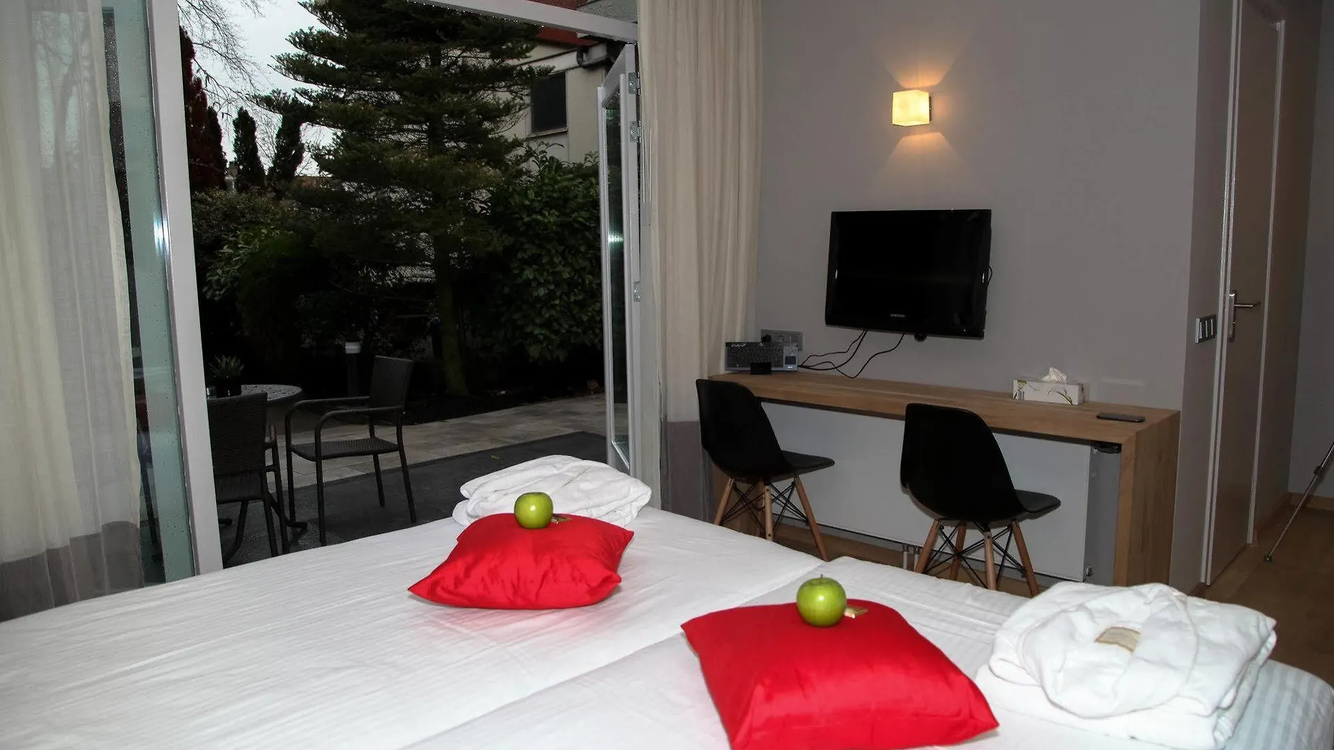 Alp De Veenen Hotel Amstelveen 3*,  Netherlands